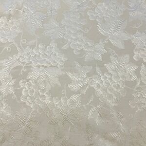Vintage Ivory Floral Brocade Damask‎ Tablecloth Grapes Leaves Jacquard